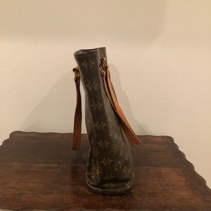 COPY - Louis Vuitton bucket style purse